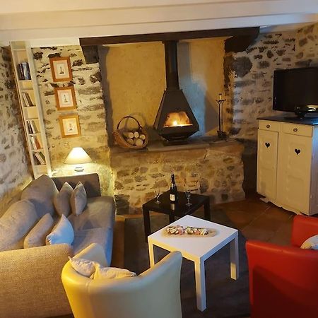 Vila Penty Typique Kercab Dans Un Ancien Moulin Plomodiern Exteriér fotografie